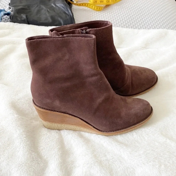 Cole Haan Rayna Suede Wedge Bootie Chestnut Brown Women Size 9.5 B - Picture 3 of 11